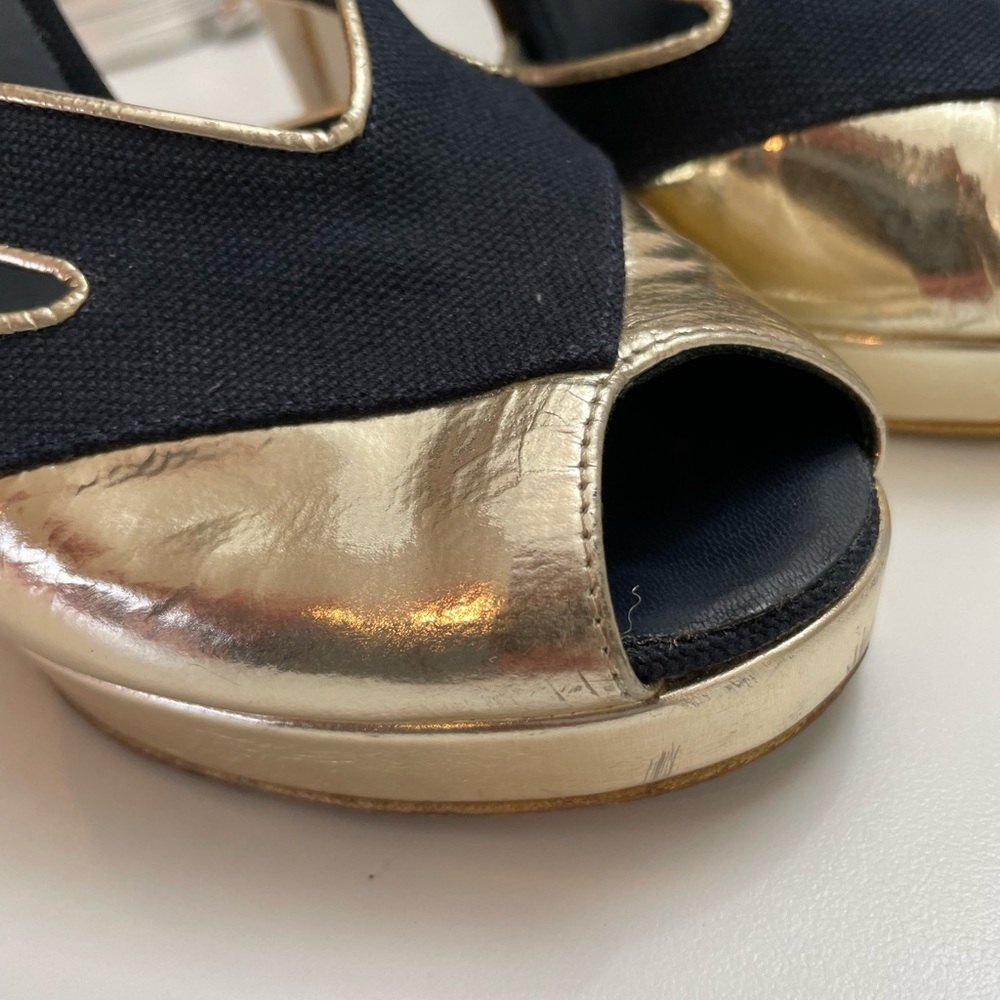 Chanel Gold Leather & Navy Peep-Toe Heels Size 7.5 - Picture 6 of 15
